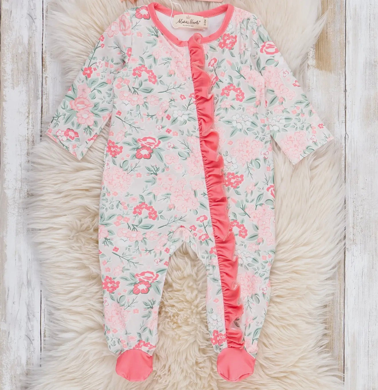 Rosebud footed sleeper 0-3M