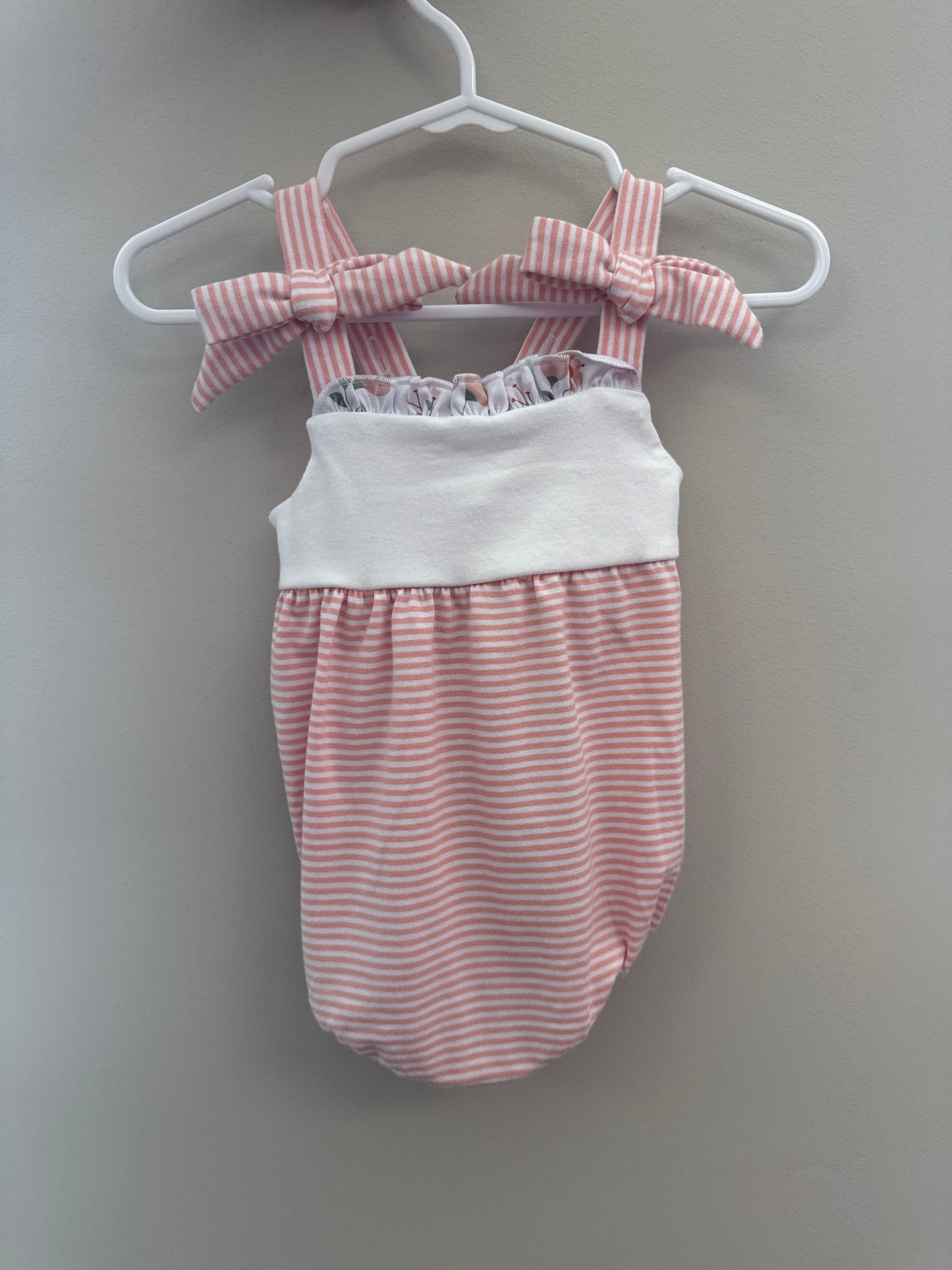 Blushing Bouquets Tie Ruffle Bubble