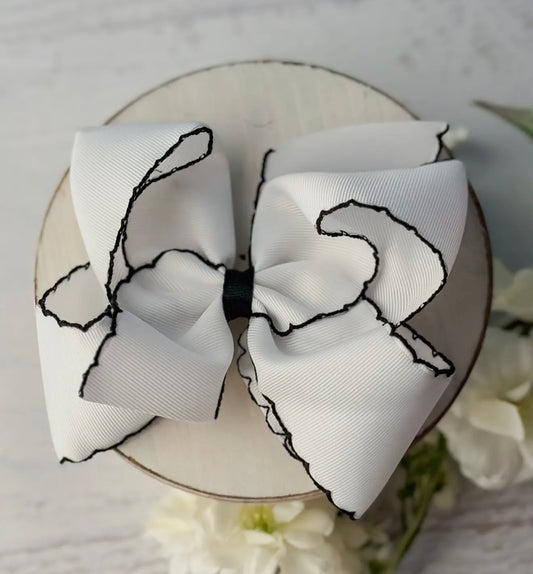 White& Black Moonstitch Bow