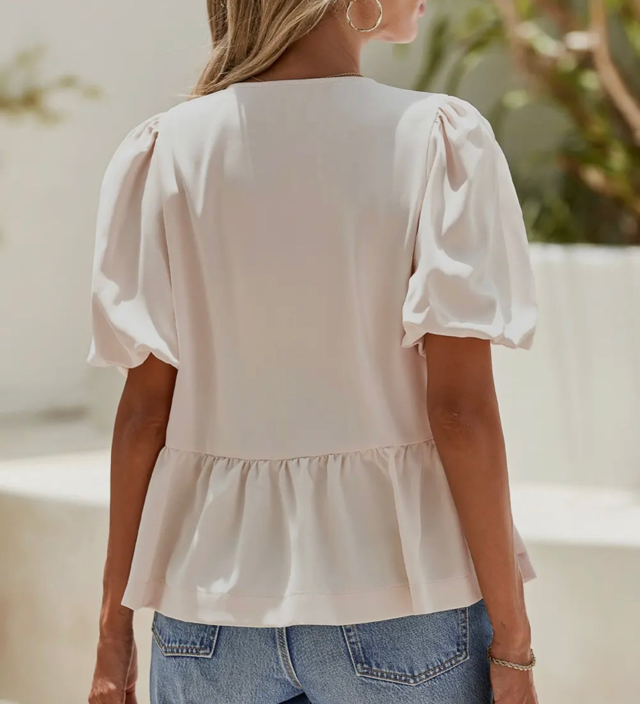 Bow tie puff sleeve blouse