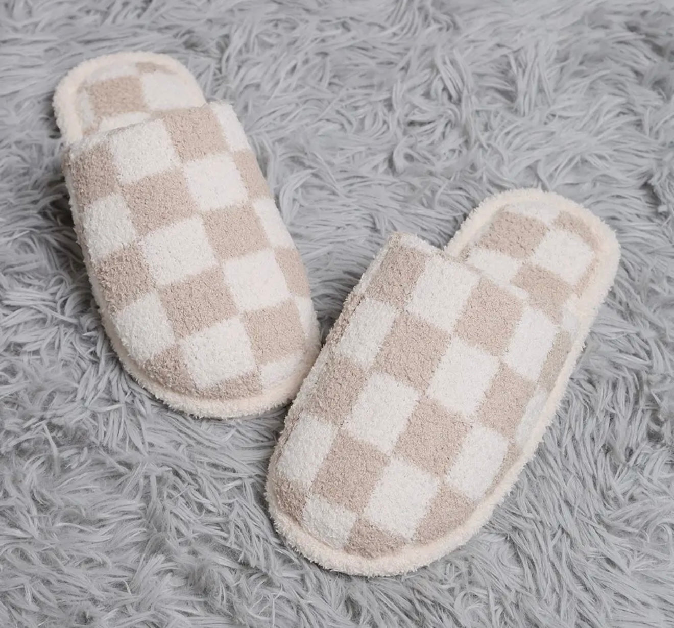 Beige checkered print slippers with hard bottom