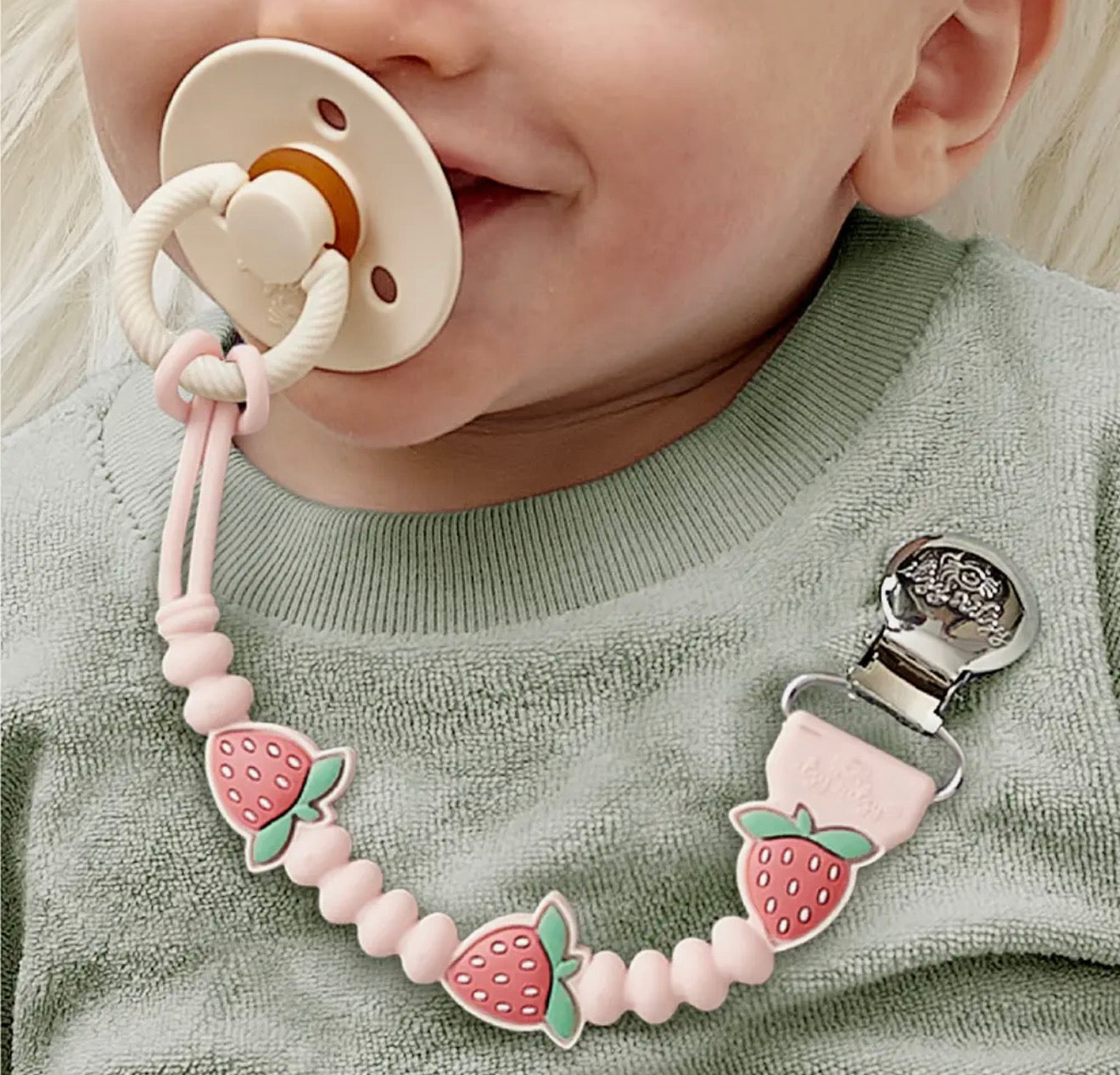 Itzy Ritzy Sweetie Strap Plus